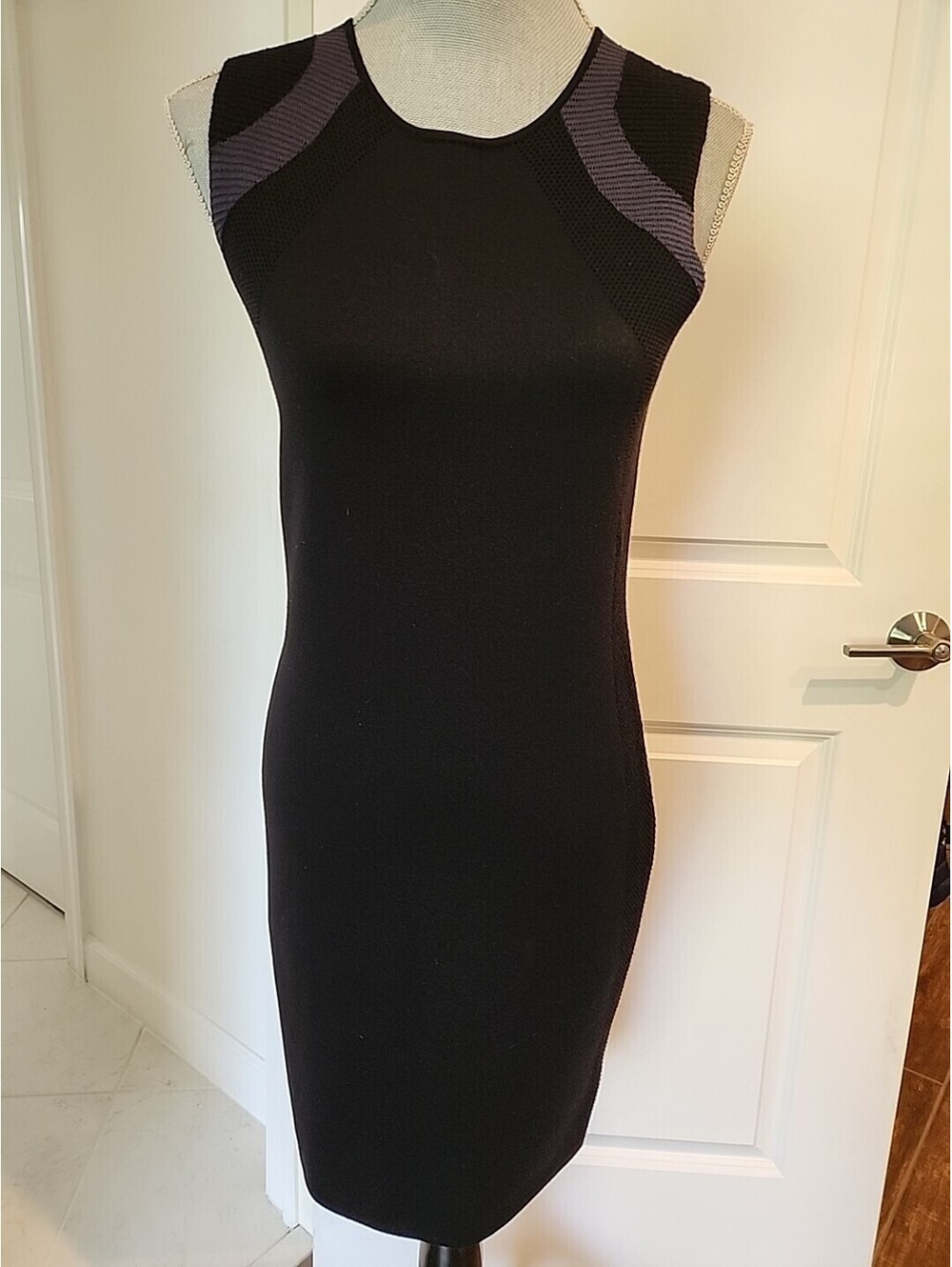 VINCE Sheath Dress Women's M Blk Gry Colorblock Sleeveless Rib Bodycon Sweater